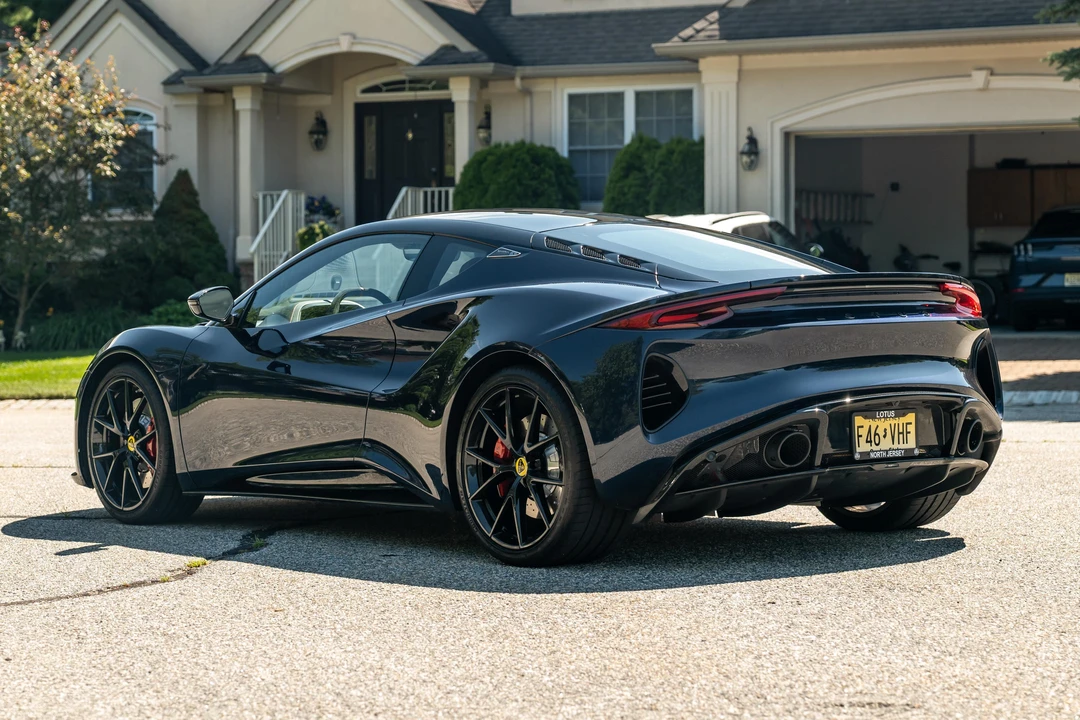 2024 Lotus Emira - Image 8 of 31