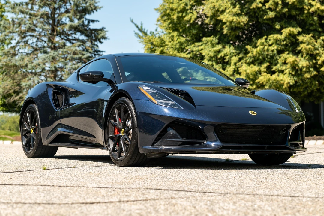 2024 Lotus Emira - Image 11 of 31