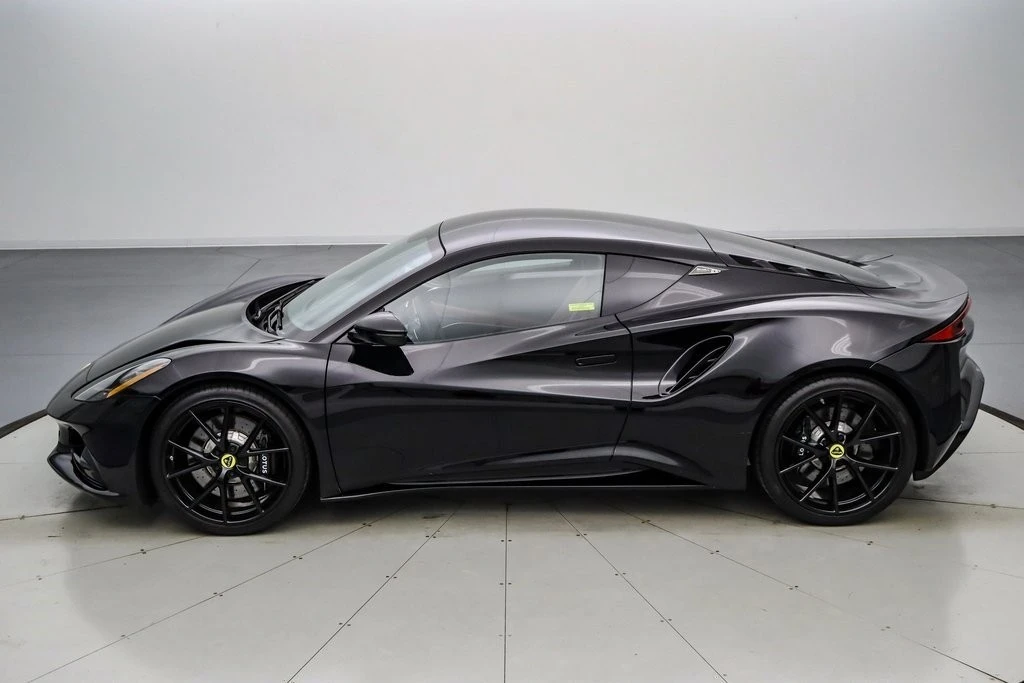 2024 Lotus Emira - Image 8 of 21