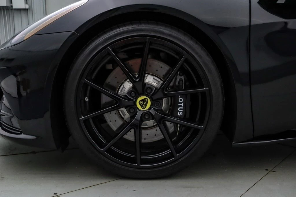 2024 Lotus Emira - Image 11 of 21