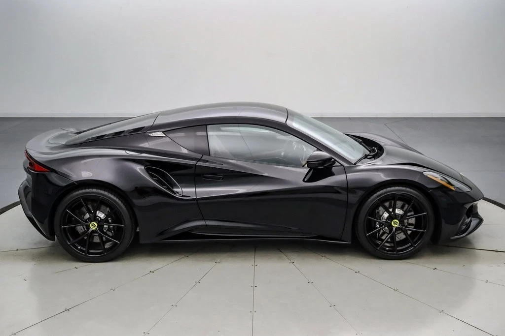 2024 Lotus Emira - Image 4 of 21