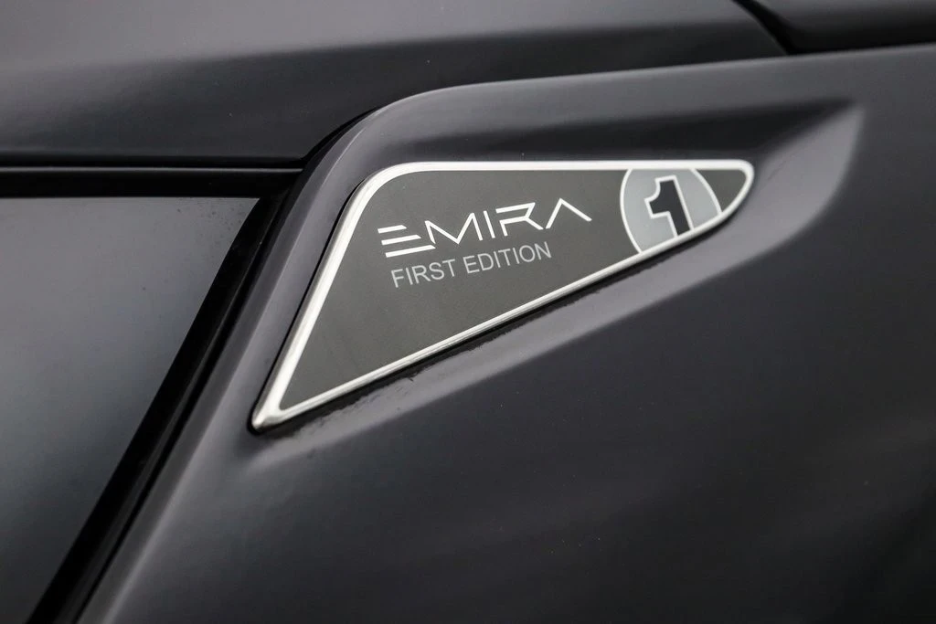 2024 Lotus Emira - Image 19 of 21