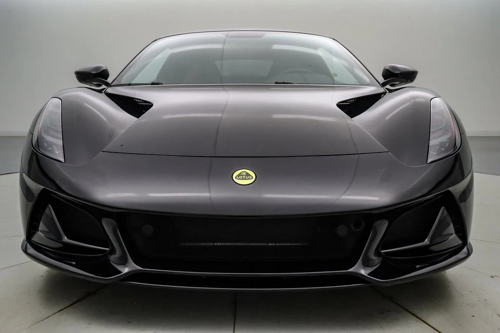2024 Lotus Emira - Image 13 of 21