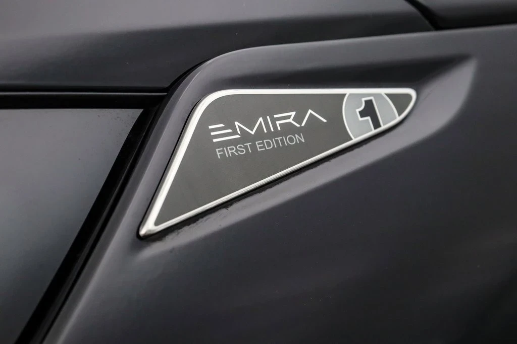 2024 Lotus Emira - Image 19 of 21
