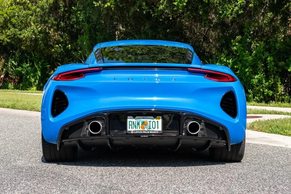 2024 Lotus Emira - Image 9 of 19