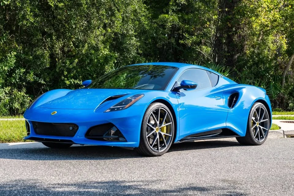 2024 Lotus Emira - Image 7 of 19