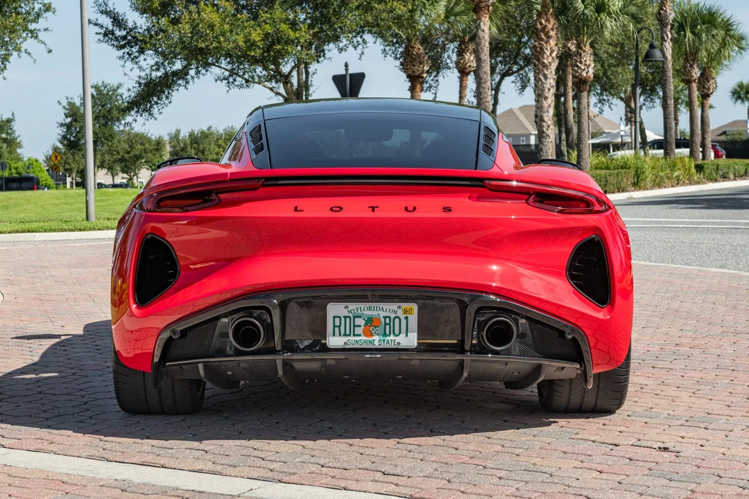 2024 Lotus Emira - Image 6 of 31