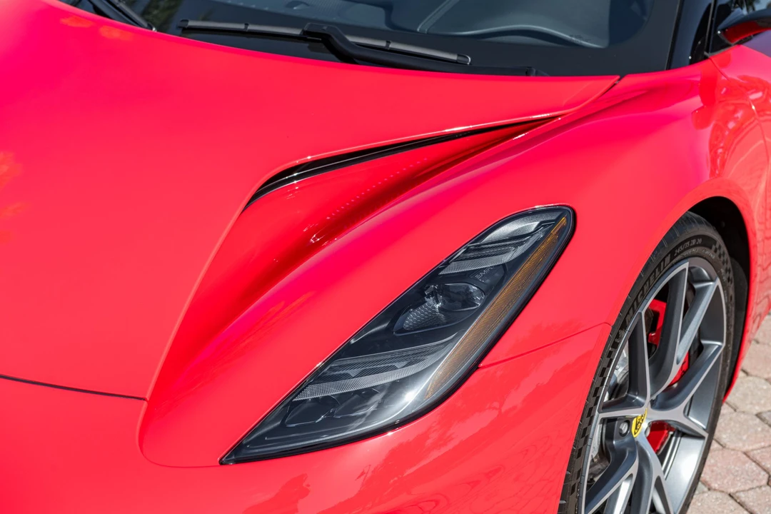 2024 Lotus Emira - Image 13 of 31