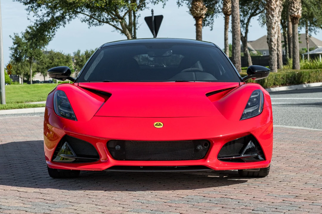 2024 Lotus Emira - Image 2 of 31