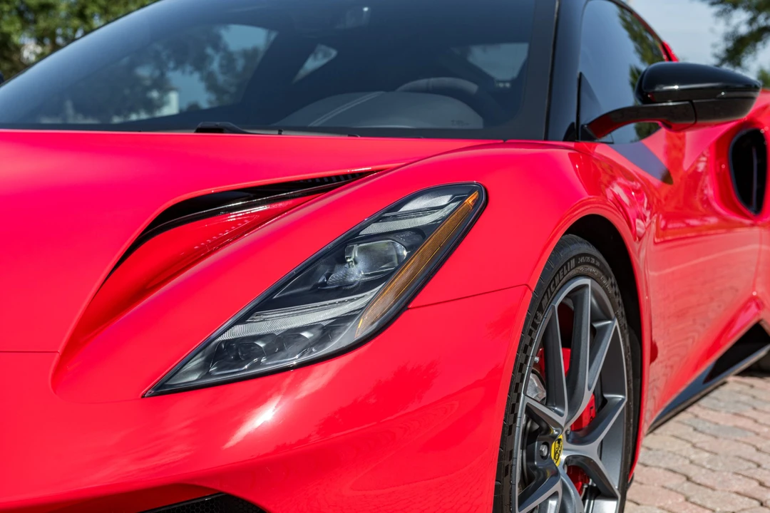 2024 Lotus Emira - Image 11 of 31