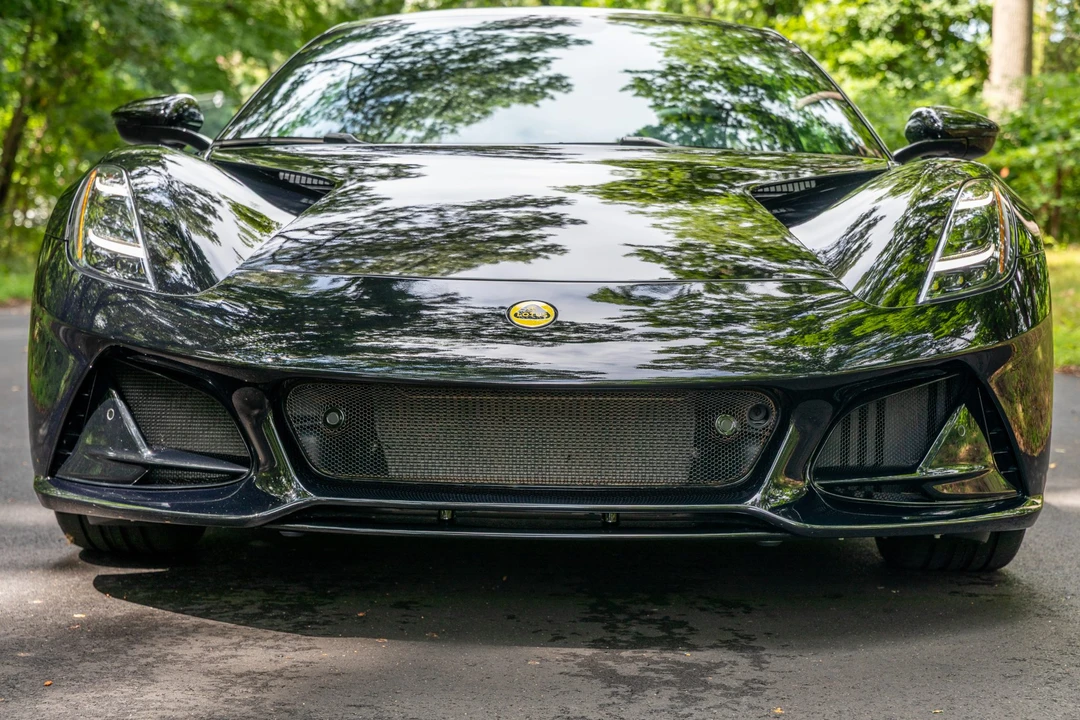 2024 Lotus Emira - Image 3 of 31