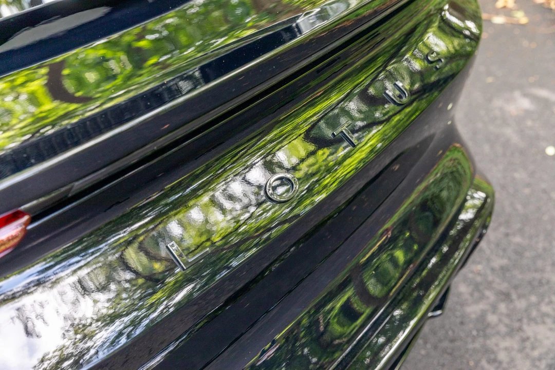 2024 Lotus Emira - Image 22 of 31