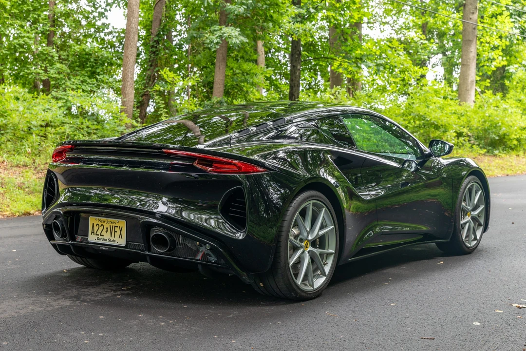 2024 Lotus Emira - Image 5 of 31