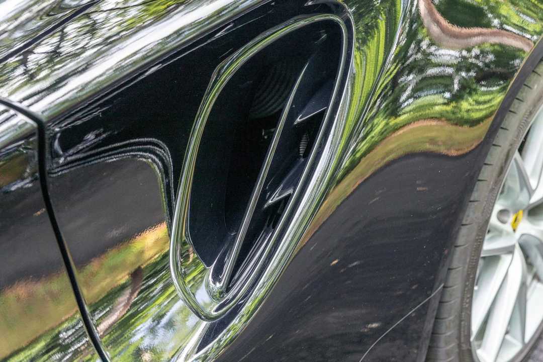 2024 Lotus Emira - Image 30 of 31