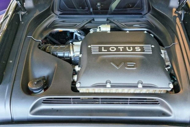2024 Lotus Emira - Image 6 of 8