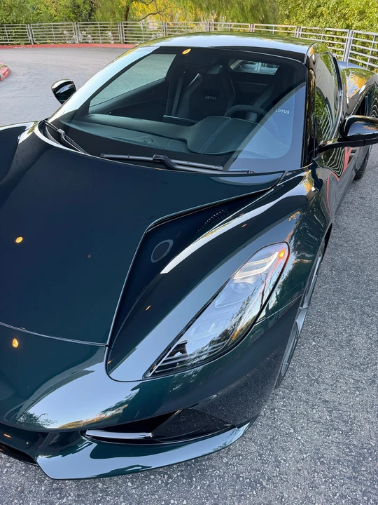 2024 Lotus Emira - Image 27 of 31