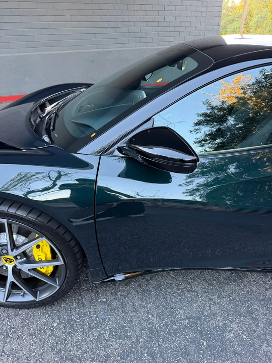 2024 Lotus Emira - Image 23 of 31