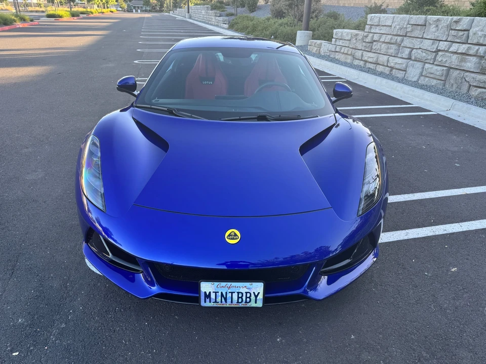 2024 Lotus Emira - Image 13 of 31