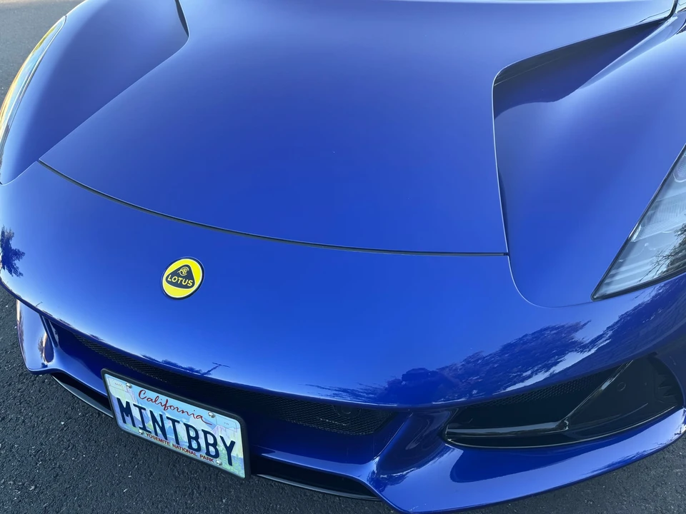2024 Lotus Emira - Image 25 of 31
