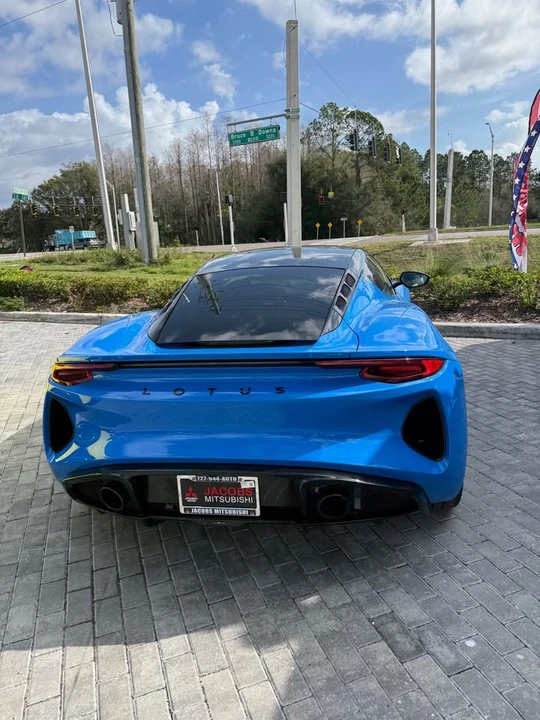 2024 Lotus Emira - Image 7 of 11