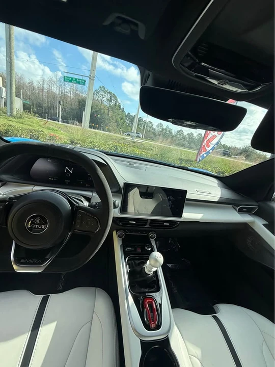 2024 Lotus Emira - Image 11 of 11