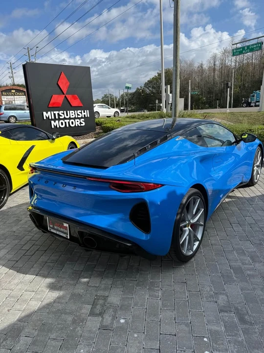 2024 Lotus Emira - Image 6 of 11