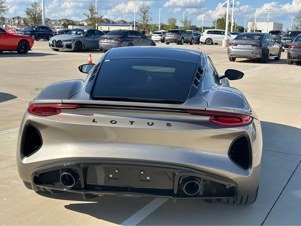 2024 Lotus Emira - Image 3 of 7