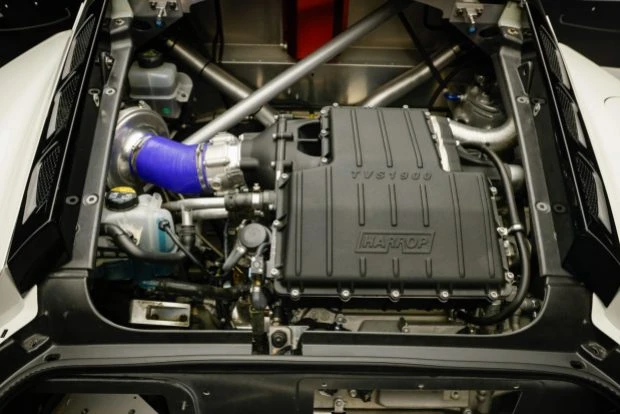 2024 Lotus Emira - Image 7 of 8