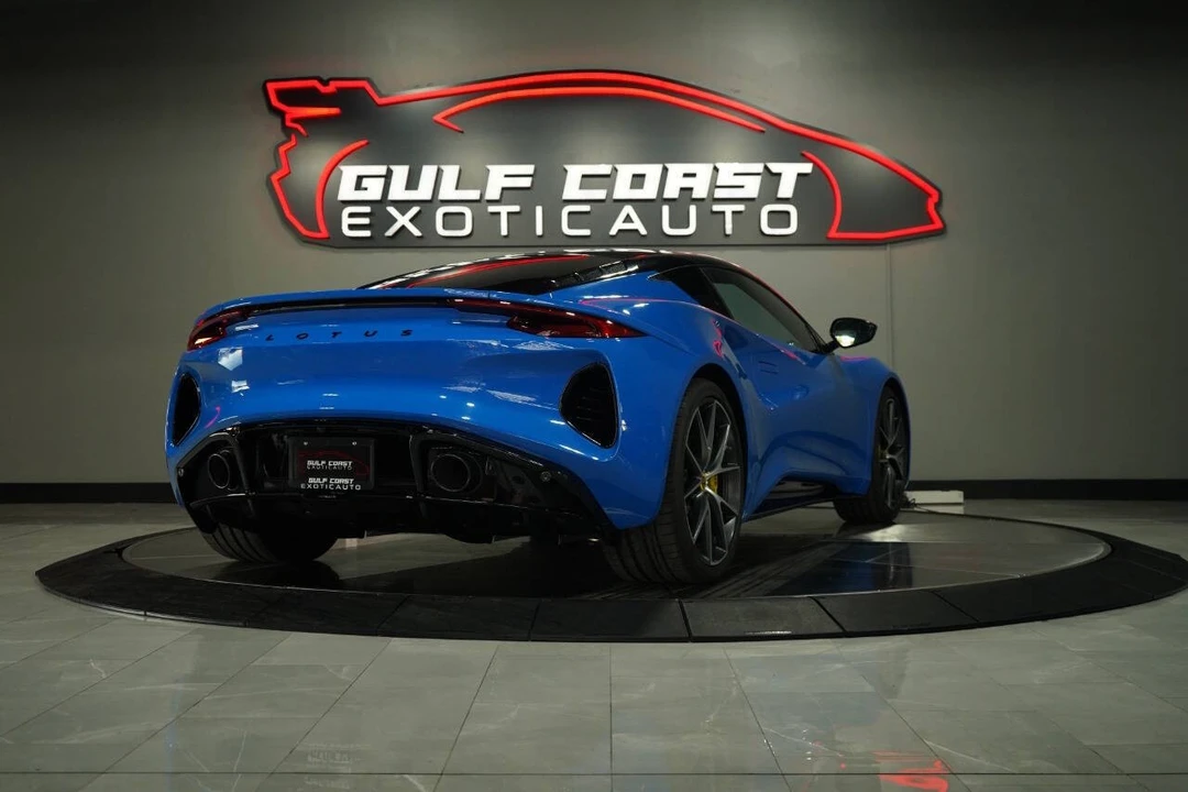 2024 Lotus Emira - Image 10 of 12