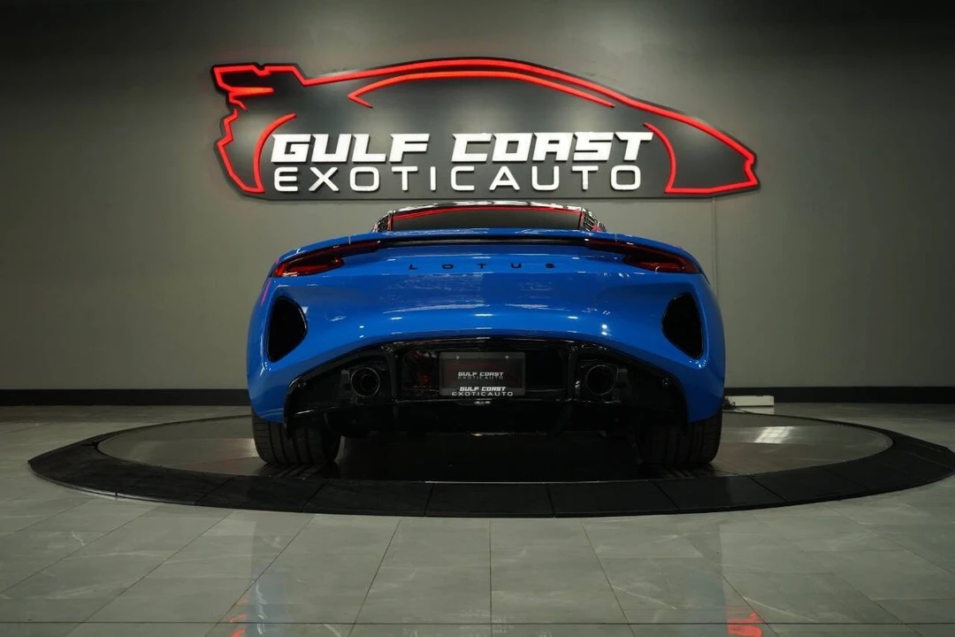 2024 Lotus Emira - Image 9 of 12