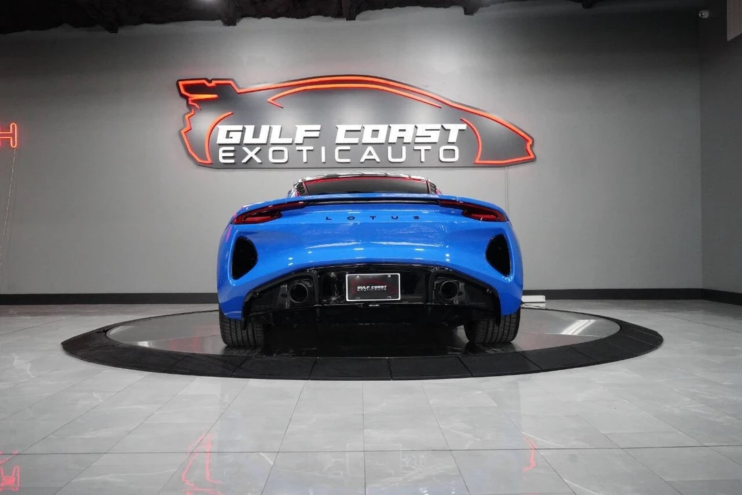 2024 Lotus Emira - Image 9 of 12