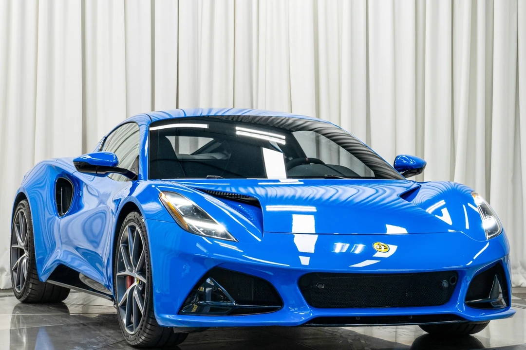 2024 Lotus Emira - Image 3 of 12