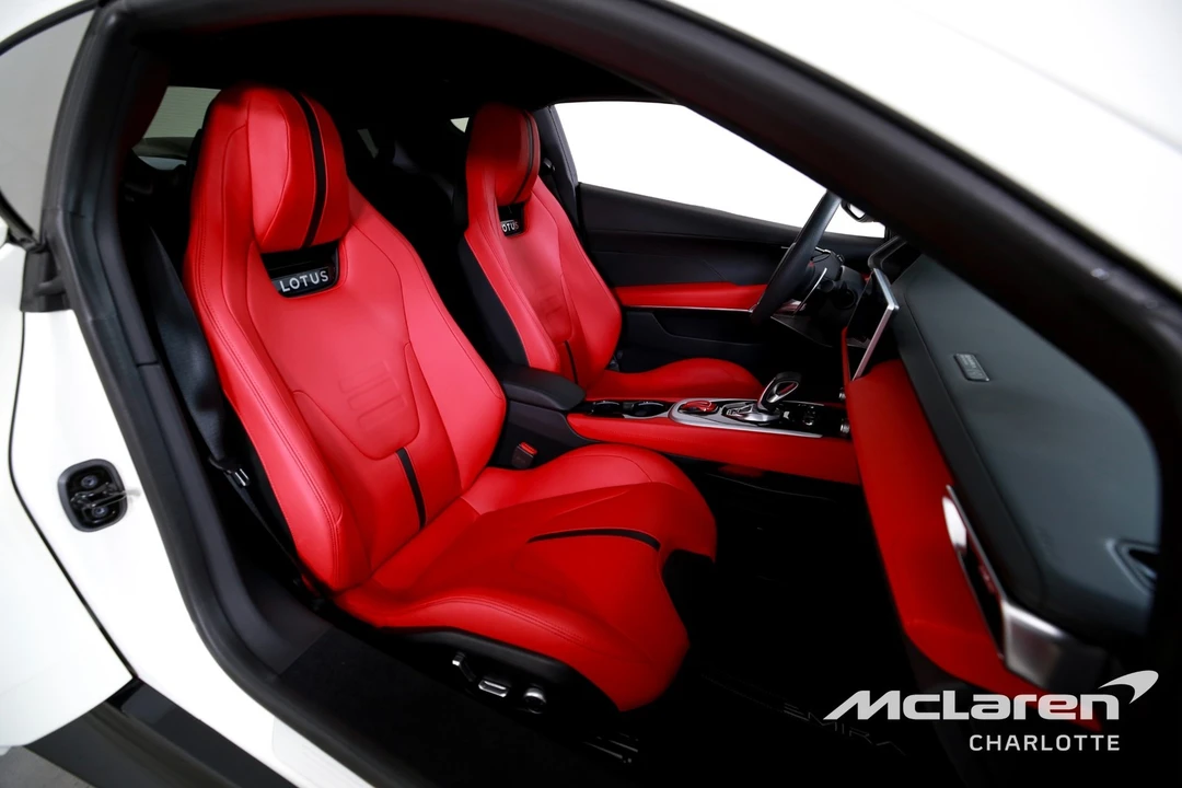2024 Lotus Emira - Image 18 of 21