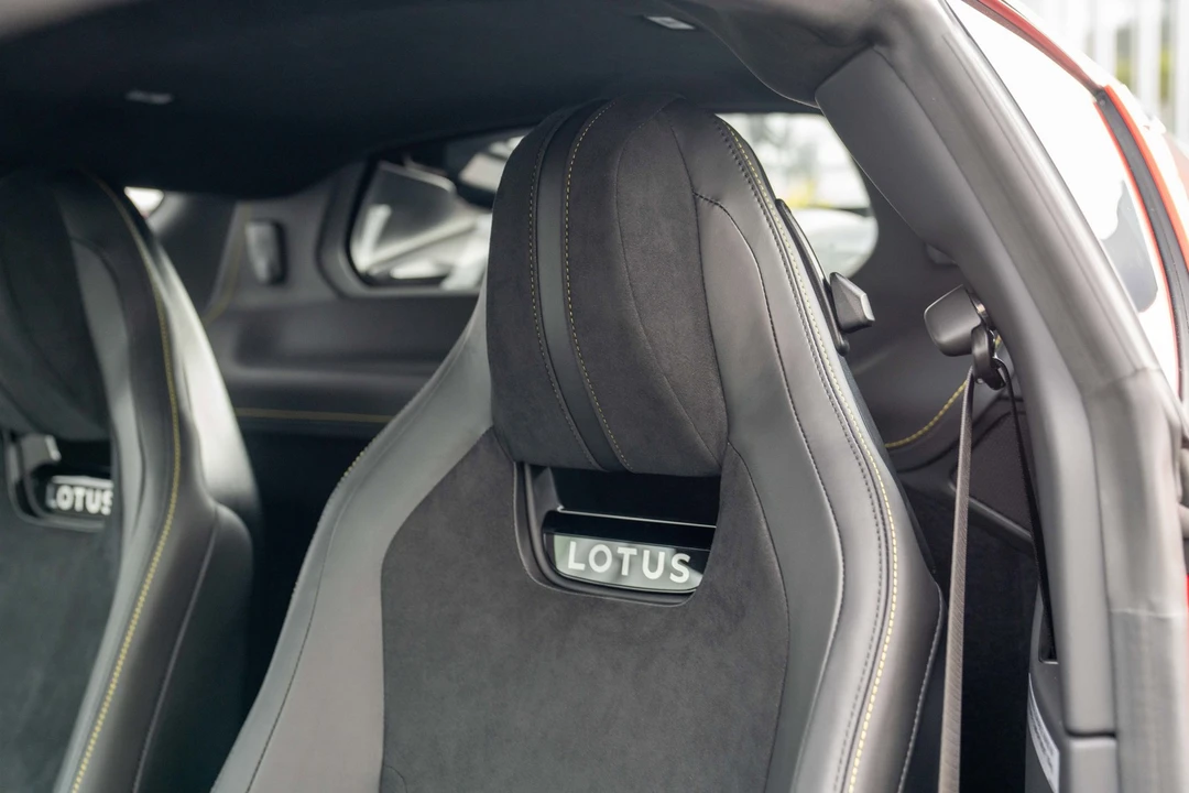 2024 Lotus Emira - Image 11 of 21