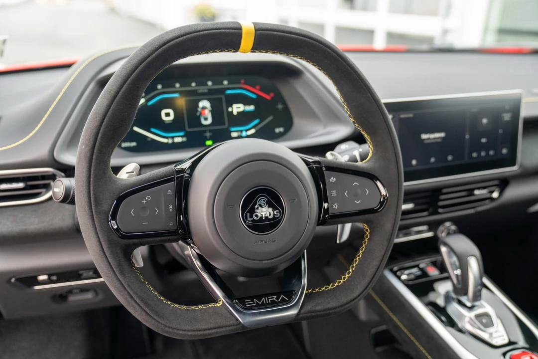 2024 Lotus Emira - Image 15 of 21