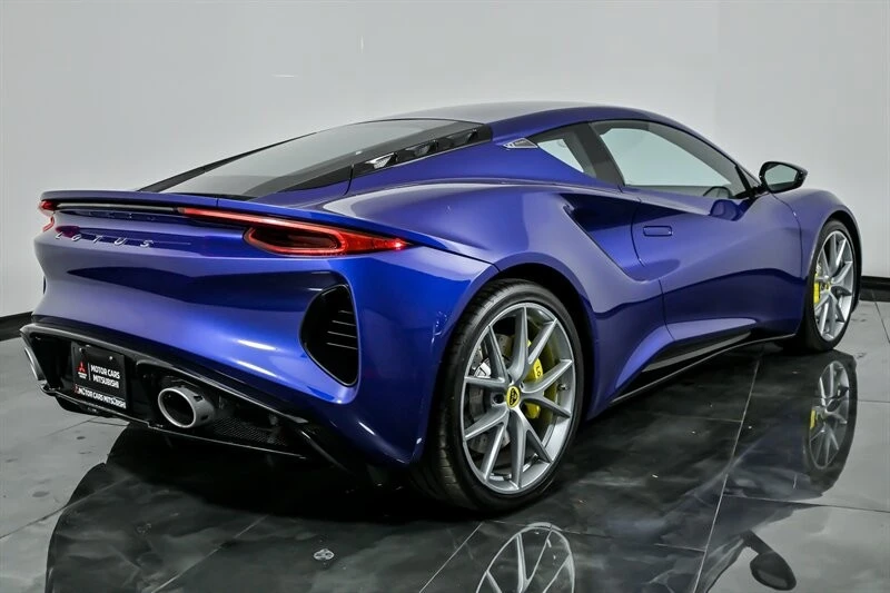 2024 Lotus Emira - Image 11 of 21
