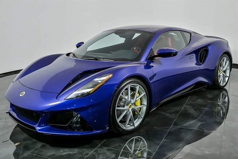 2024 Lotus Emira - Image 5 of 21
