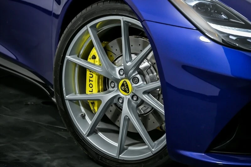 2024 Lotus Emira - Image 3 of 21