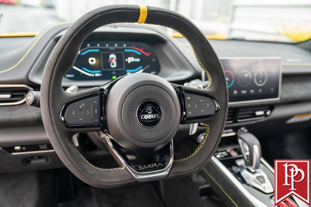 2024 Lotus Emira - Image 15 of 21