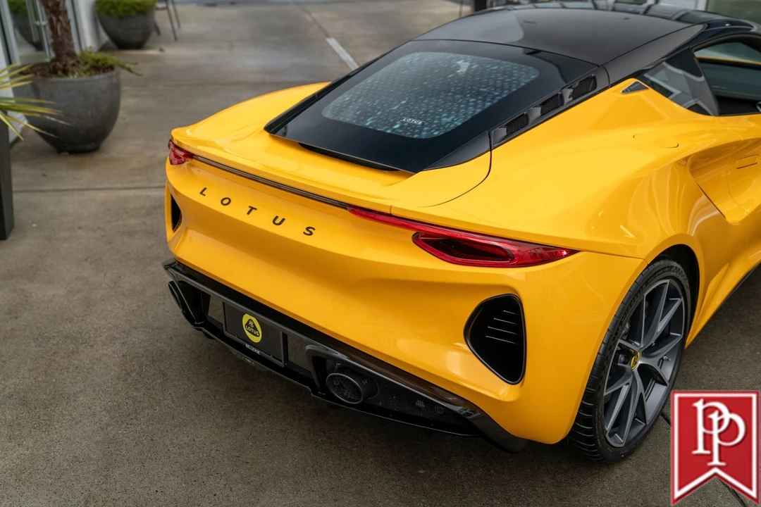 2024 Lotus Emira - Image 7 of 21