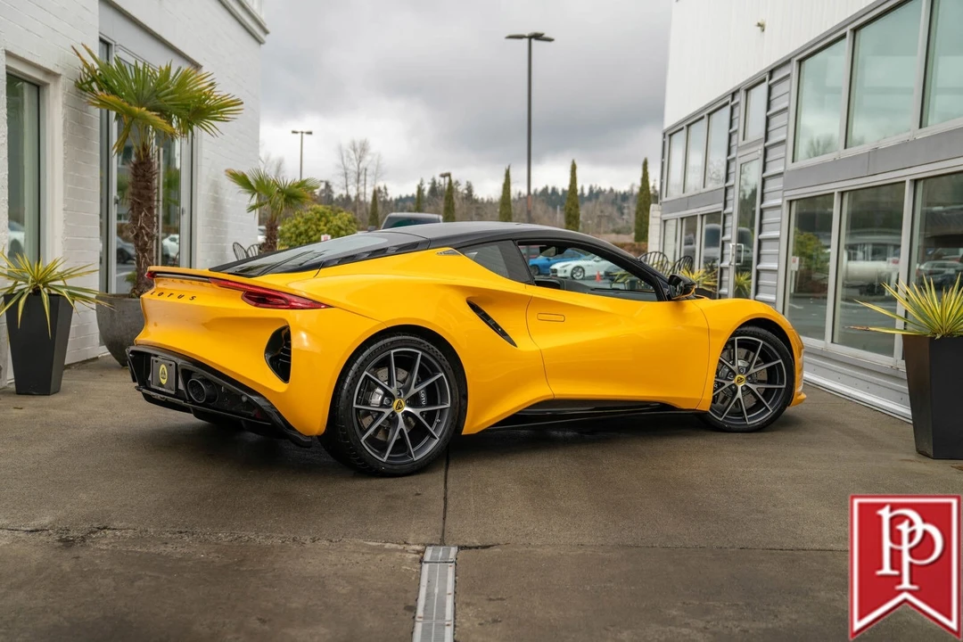 2024 Lotus Emira - Image 8 of 21