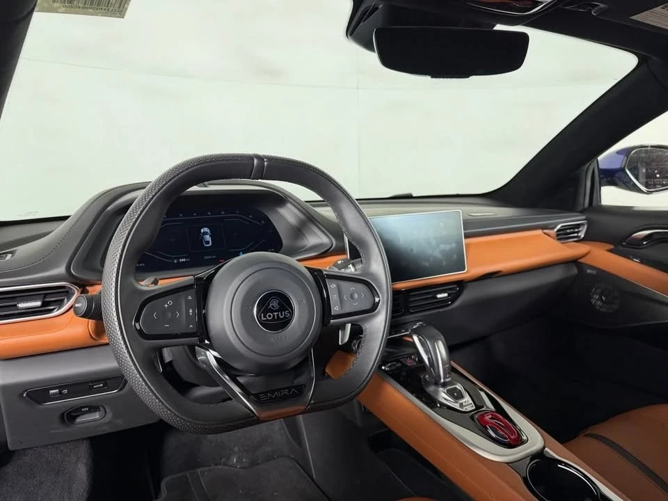 2024 Lotus Emira - Image 4 of 9