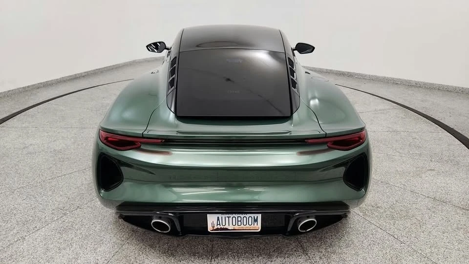 2024 Lotus Emira - Image 18 of 20