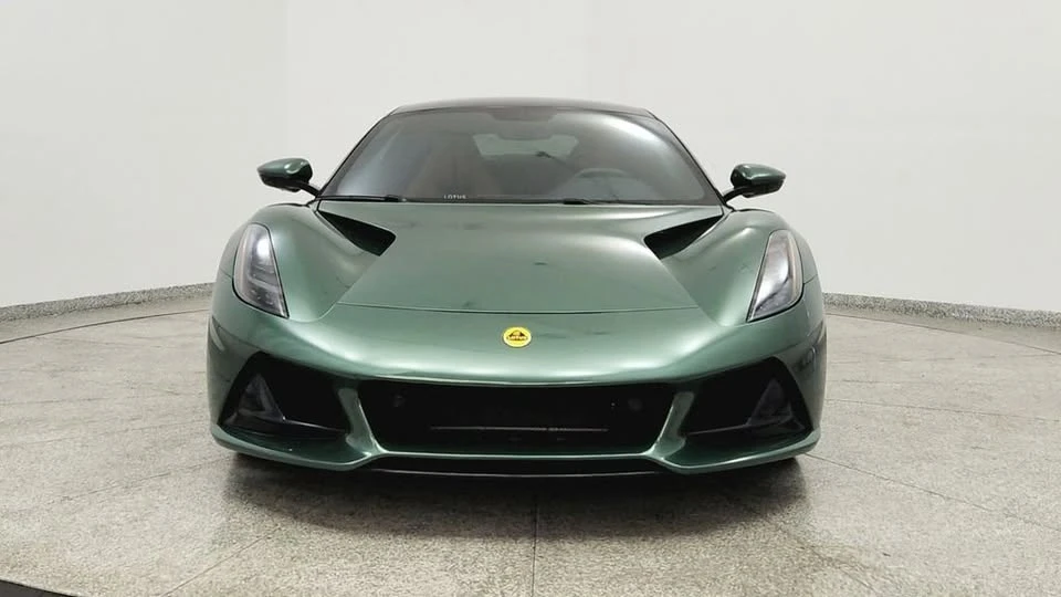 2024 Lotus Emira - Image 8 of 20