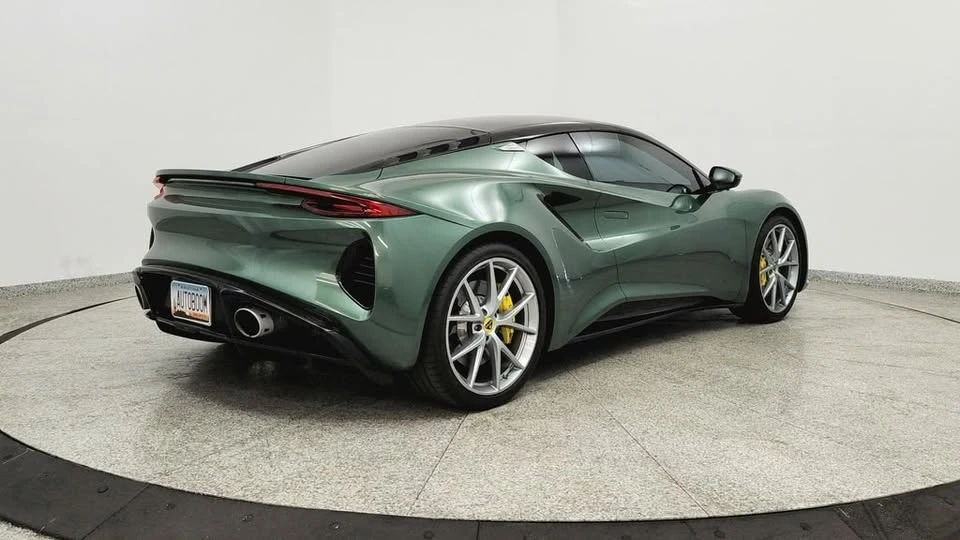 2024 Lotus Emira - Image 5 of 20
