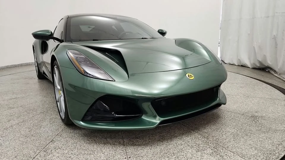2024 Lotus Emira - Image 12 of 20