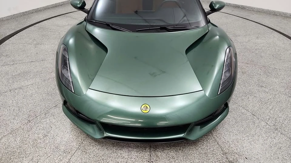 2024 Lotus Emira - Image 10 of 20