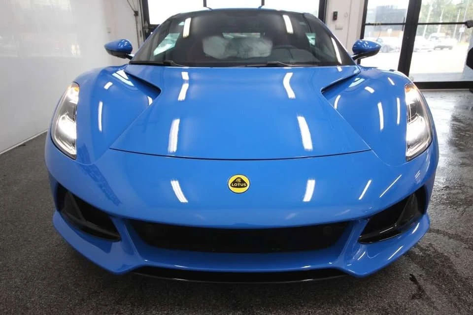 2024 Lotus Emira - Image 6 of 15