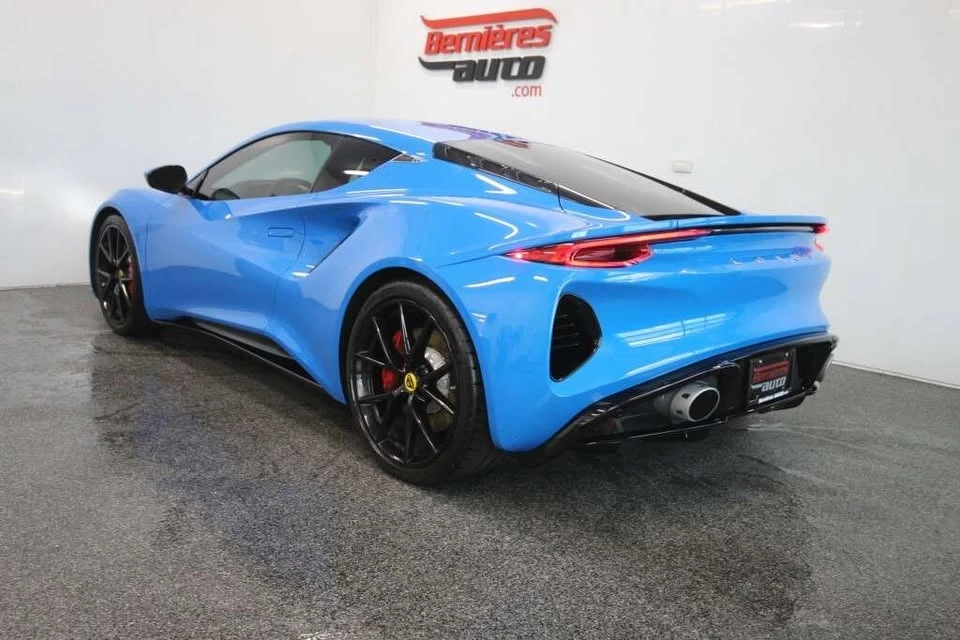 2024 Lotus Emira - Image 10 of 15