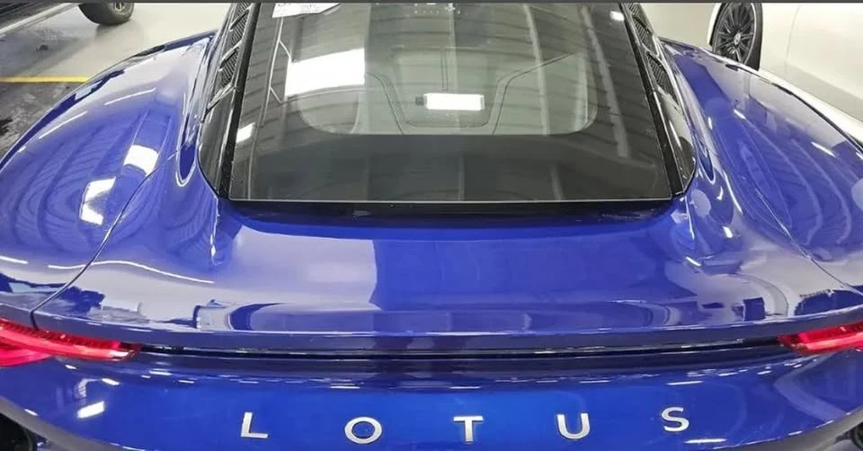 2024 Lotus Emira - Image 6 of 6